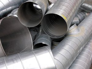 ویژگی ‌ها و کاربردهای لوله خرطومی گالوانیزه در مسیرهای انعطاف ‌پذیر انتقال سیالات