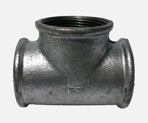 ویژگی ‌ها و کاربردهای سه راهی گالوانیزه ۲ اینچ در ایجاد انشعاب در سیستم ‌های لوله ‌کشی صنعتی و ساختمانی